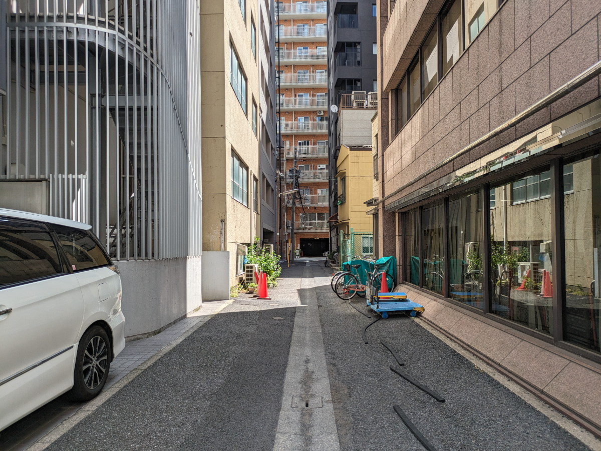 v20251001150706/fresh/building/J00100383338_15