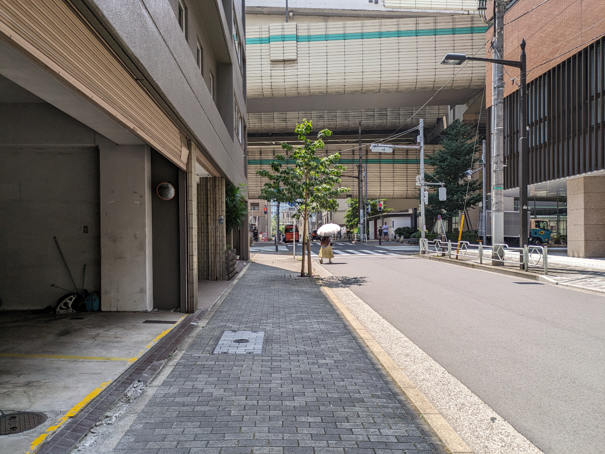 v20251001150706/fresh/building/J00100383437_11