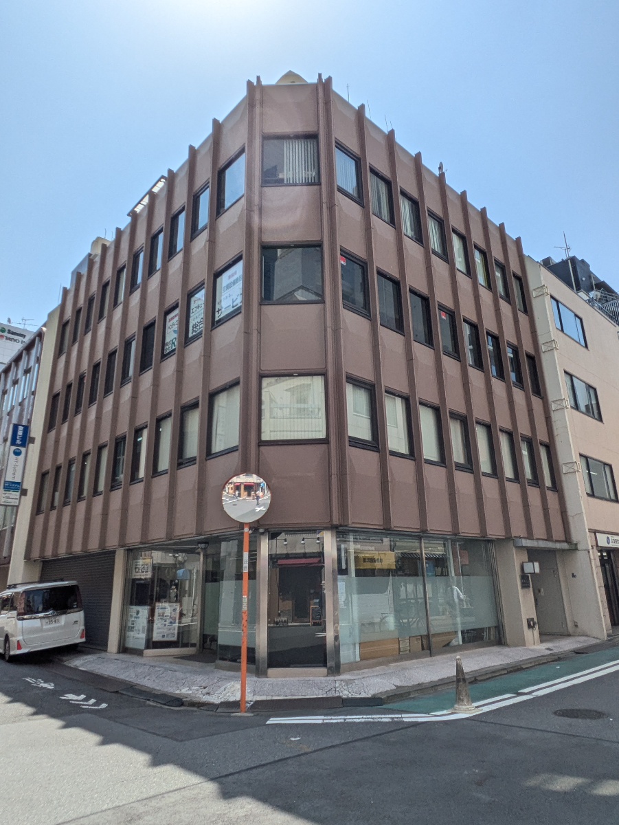 v20251001150706/fresh/building/J00100383528_10