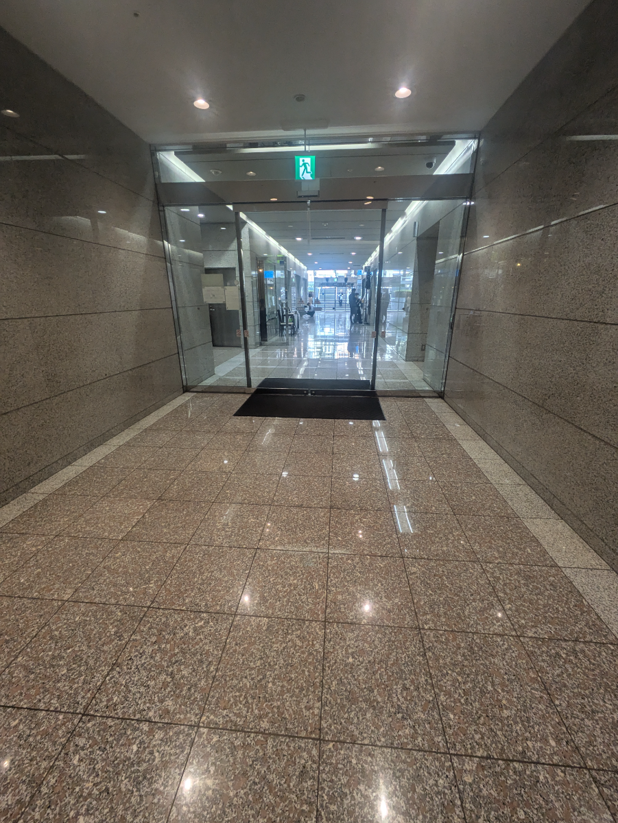 v20251001150706/fresh/building/J00100383921_10