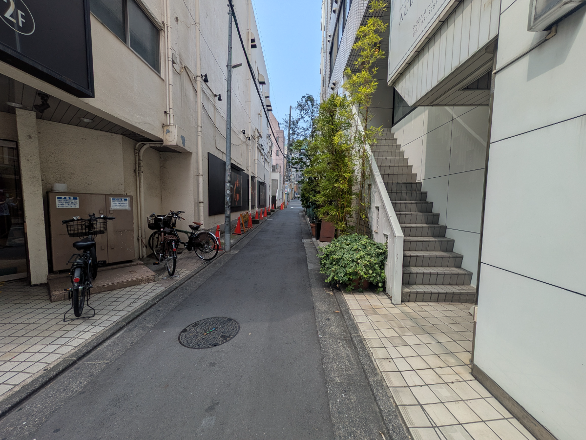 v20251001150706/fresh/building/J00100387815_13