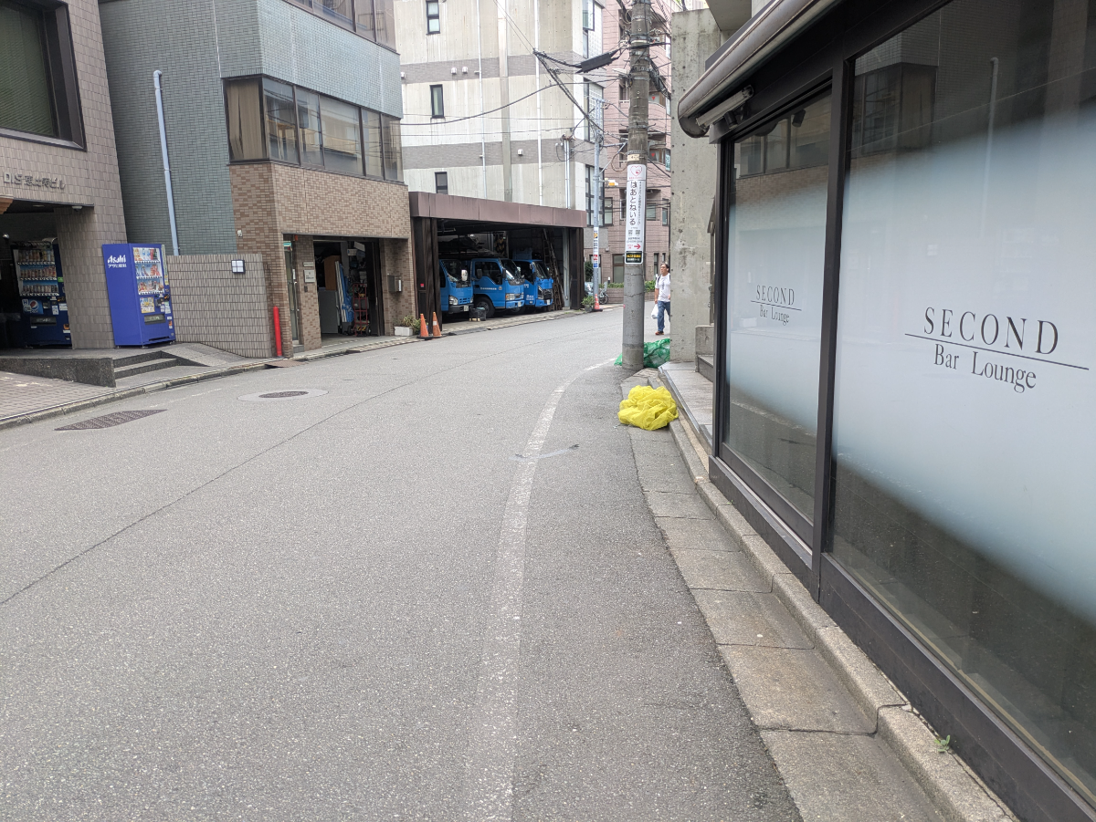 v20251001150706/fresh/building/J00100387827_11