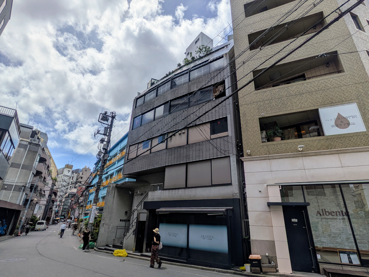 v20251001150706/fresh/building/J00100387827_5