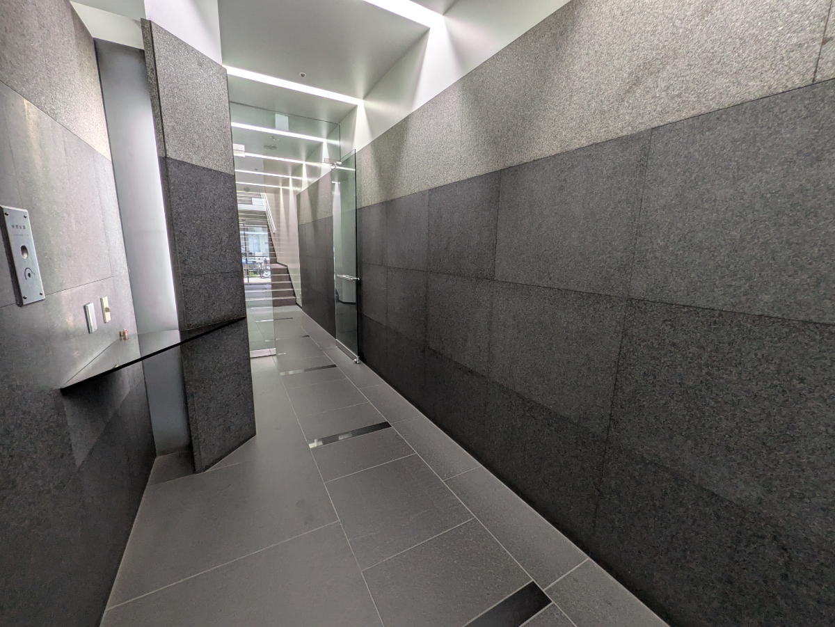 v20251001150706/fresh/building/J00100390366_11