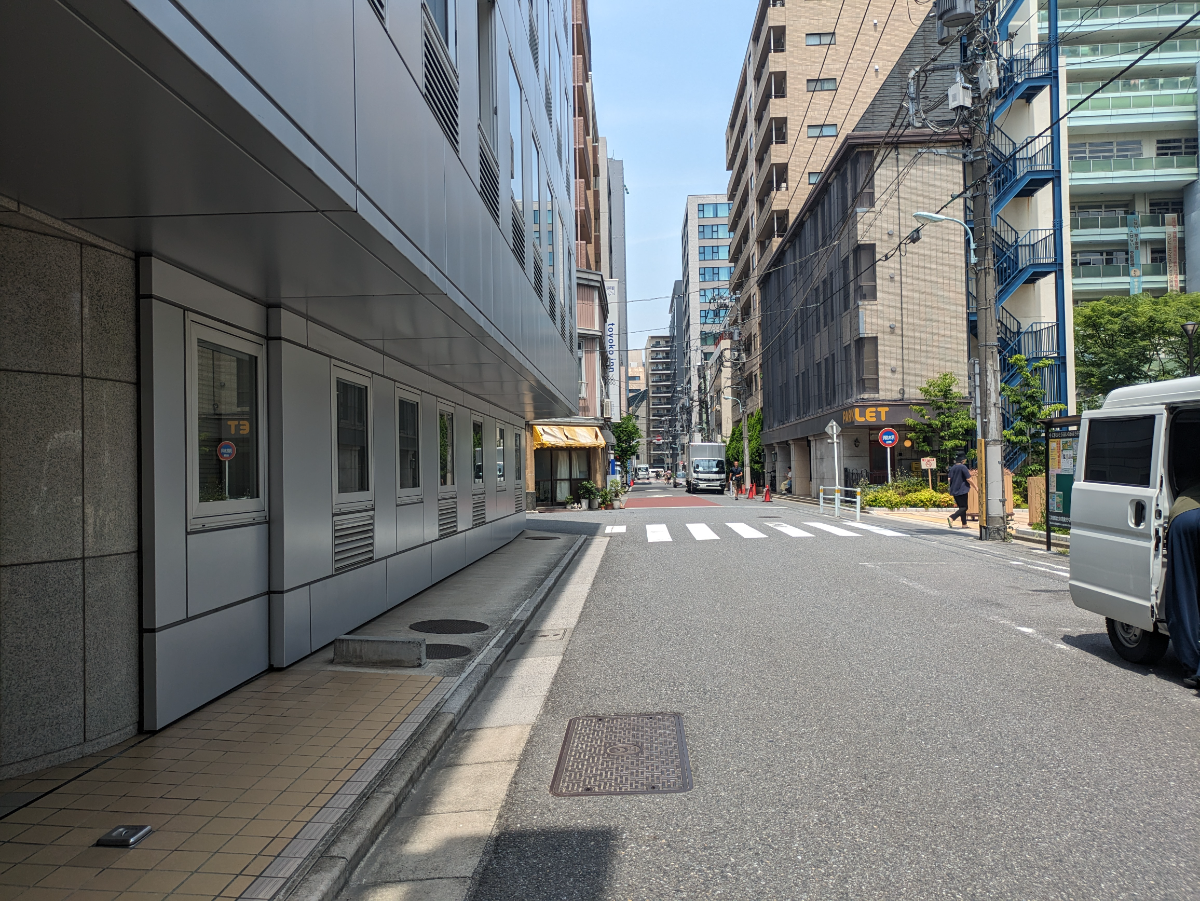 v20251001150706/fresh/building/J00100390781_14