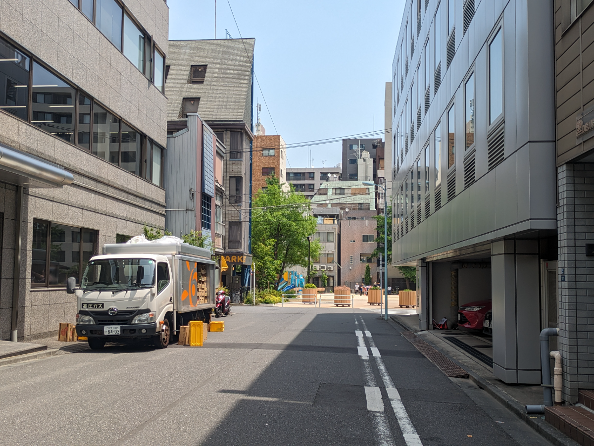 v20251001150706/fresh/building/J00100390781_2