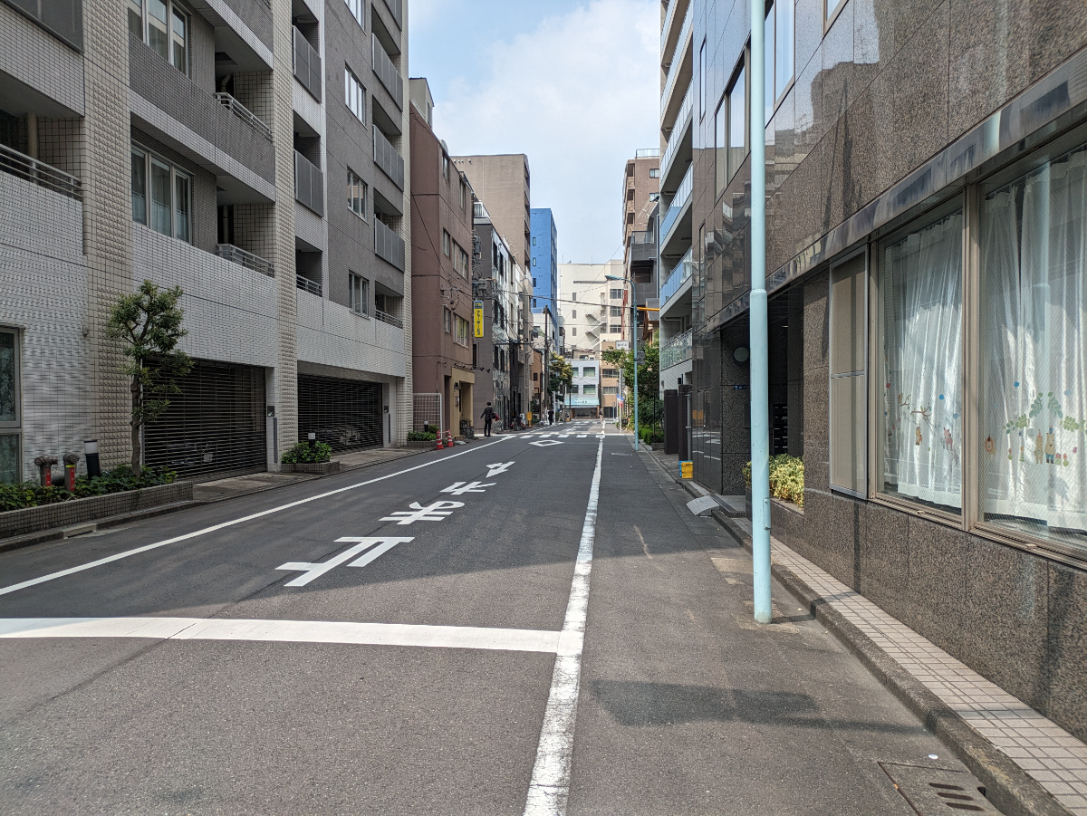 v20251001150706/fresh/building/J00100402214_11