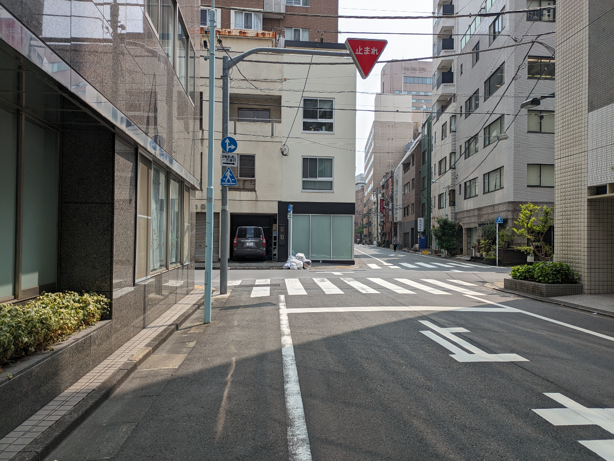 v20251001150706/fresh/building/J00100402214_2