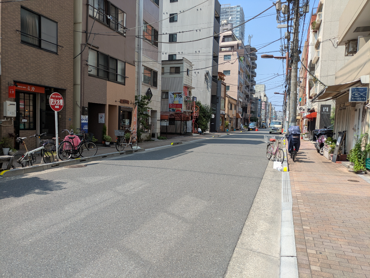 v20251001150706/fresh/building/J00100406319_11