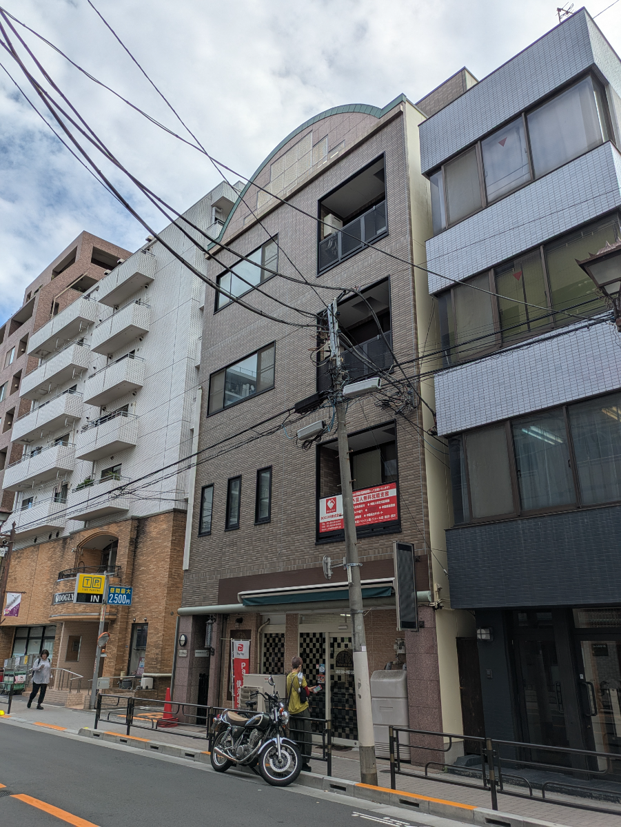 v20251001150706/fresh/building/J00100407272_8