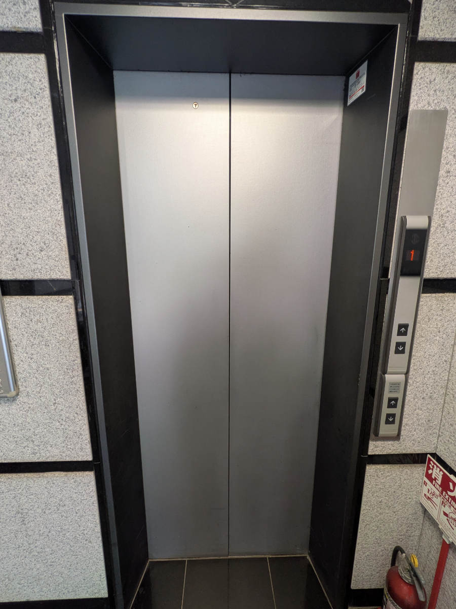 v20251001150706/fresh/building/J00100408732_4