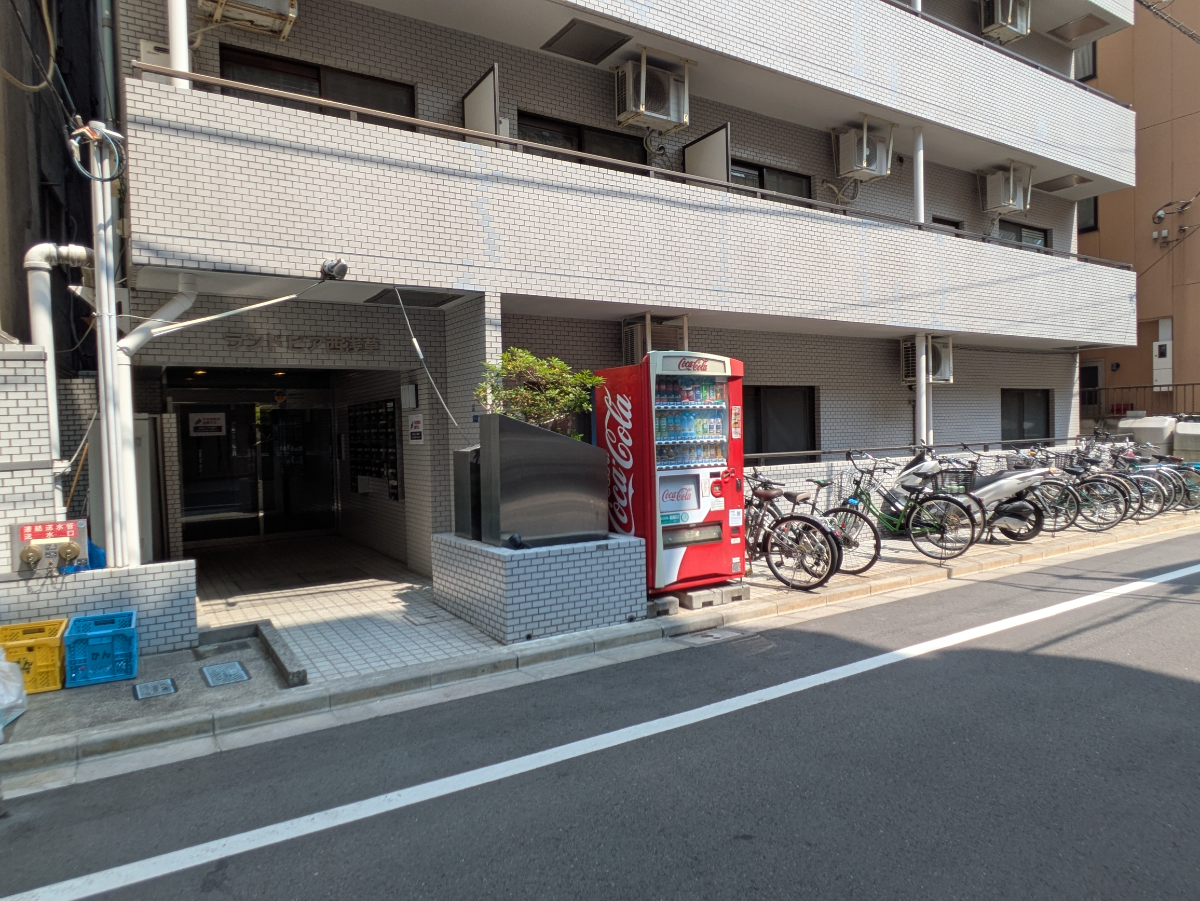 v20251001150706/fresh/building/J00100414845_8