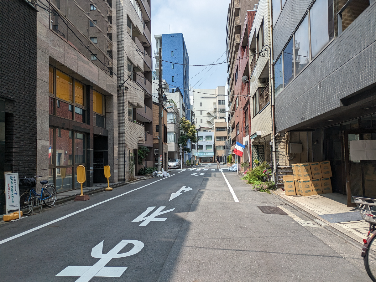 v20251001150706/fresh/building/J00100421896_2