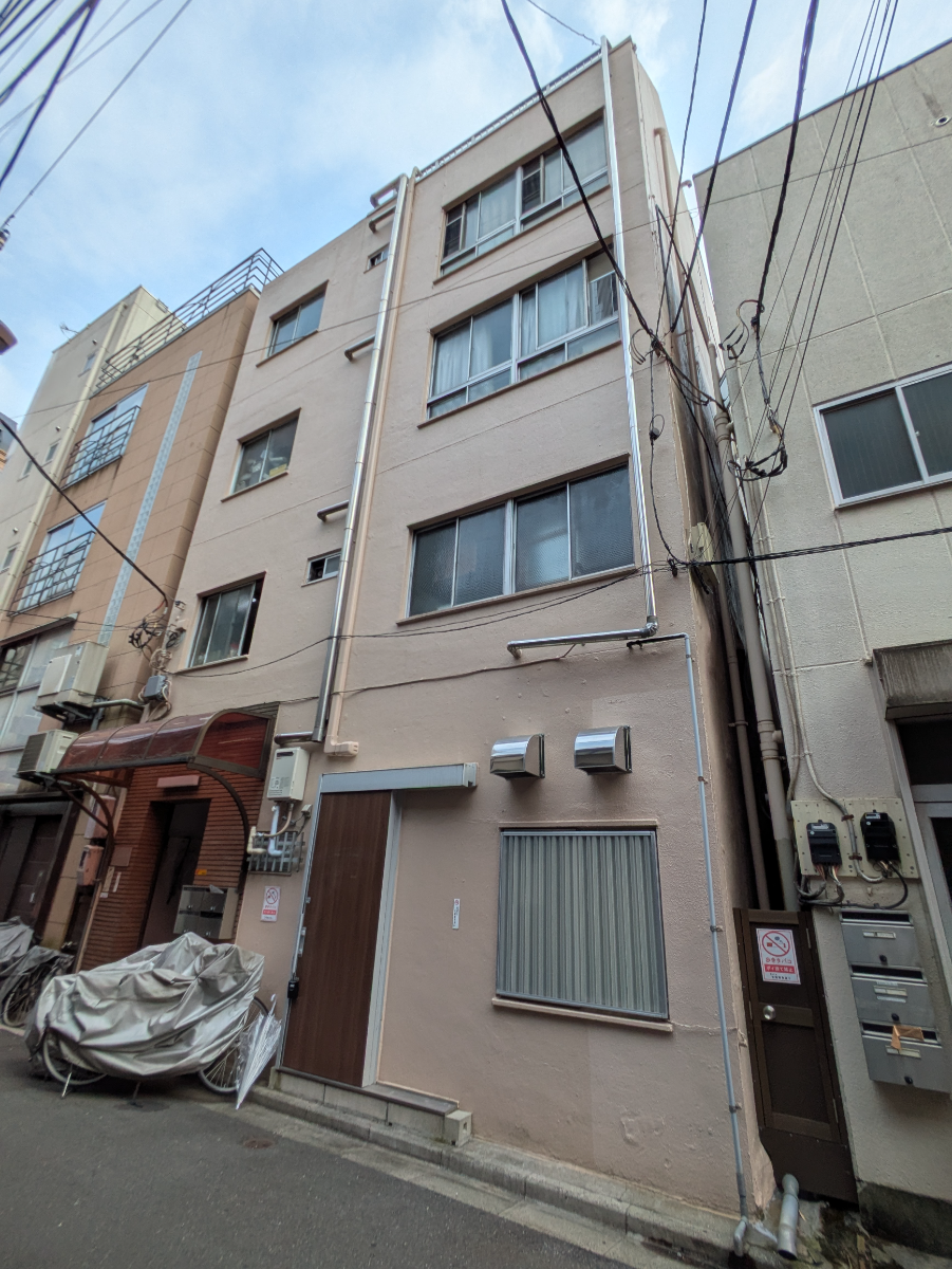 v20251001150706/fresh/building/J00100429976_6