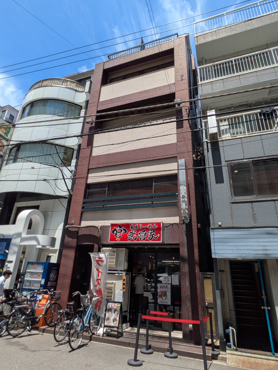 v20251001150706/fresh/building/J00100432320_6