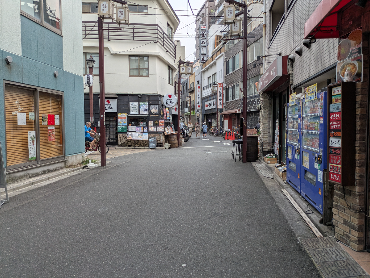 v20251001150706/fresh/building/J00100480798_2