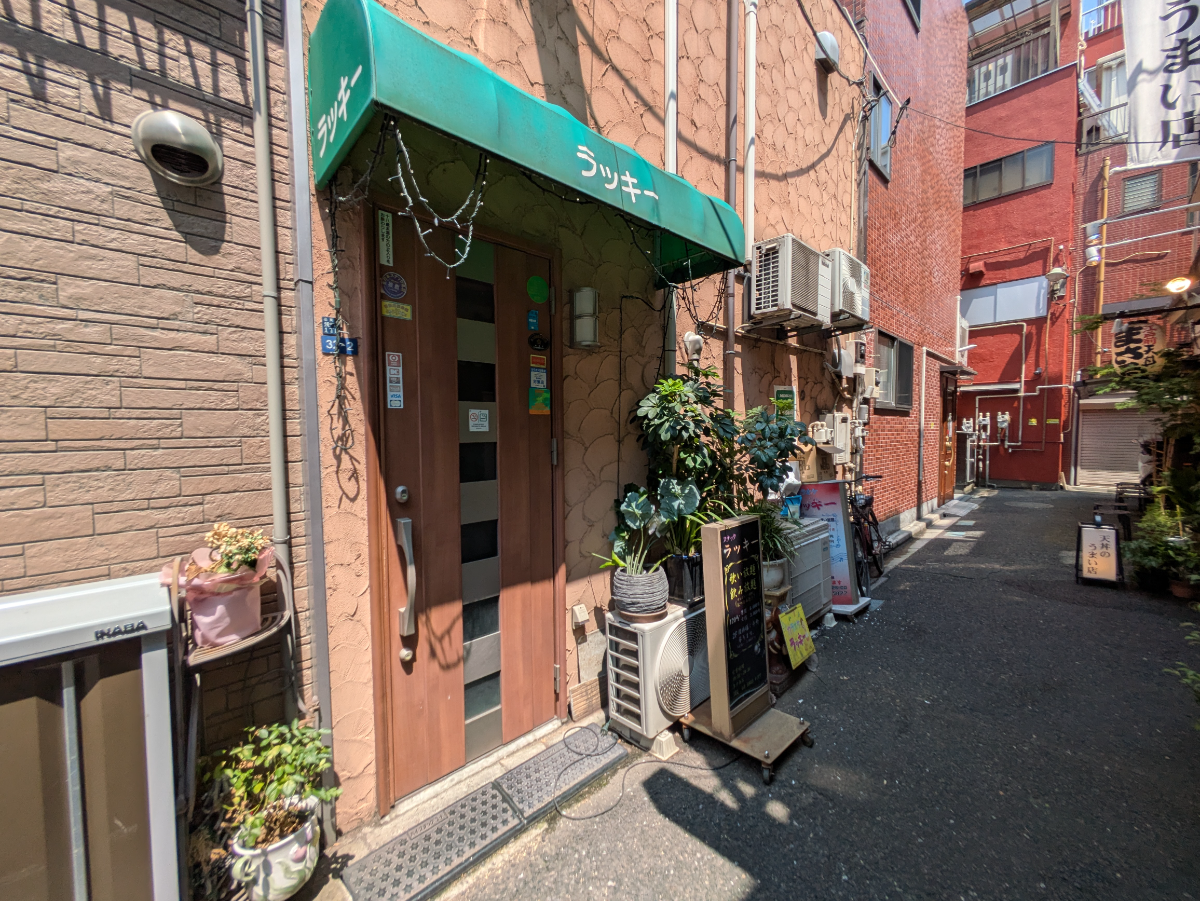 v20251001150706/fresh/building/J00100493847_8