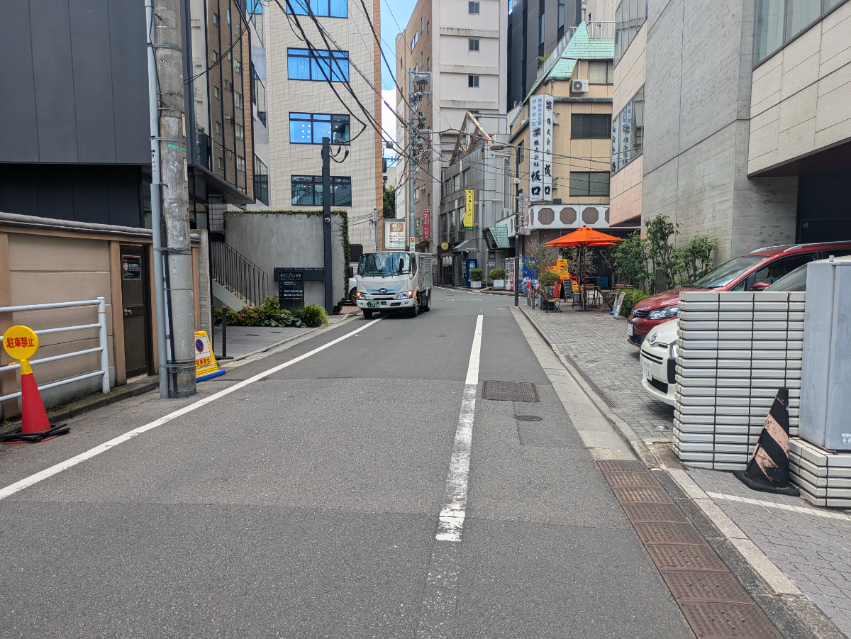 v20251001150706/fresh/building/J00100496372_11