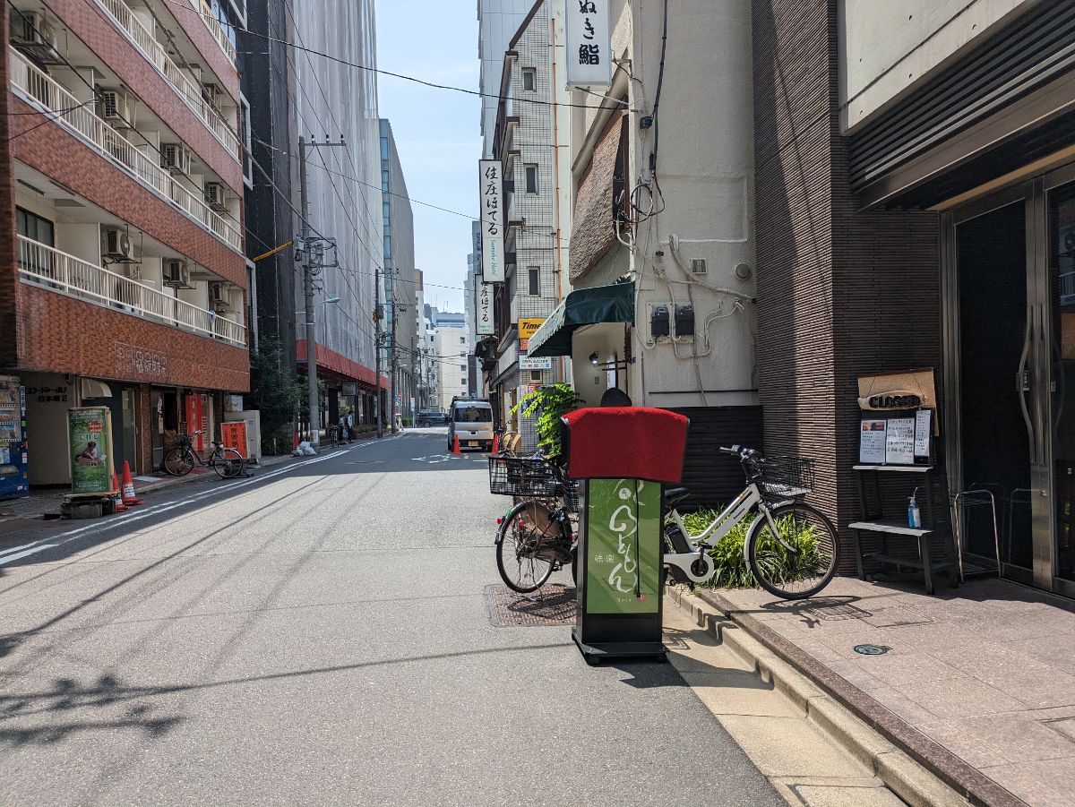 v20251001150706/fresh/building/J00100502932_14