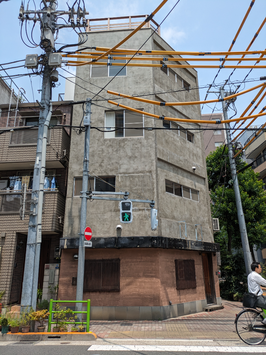 v20251001150706/fresh/building/J00100608189_5