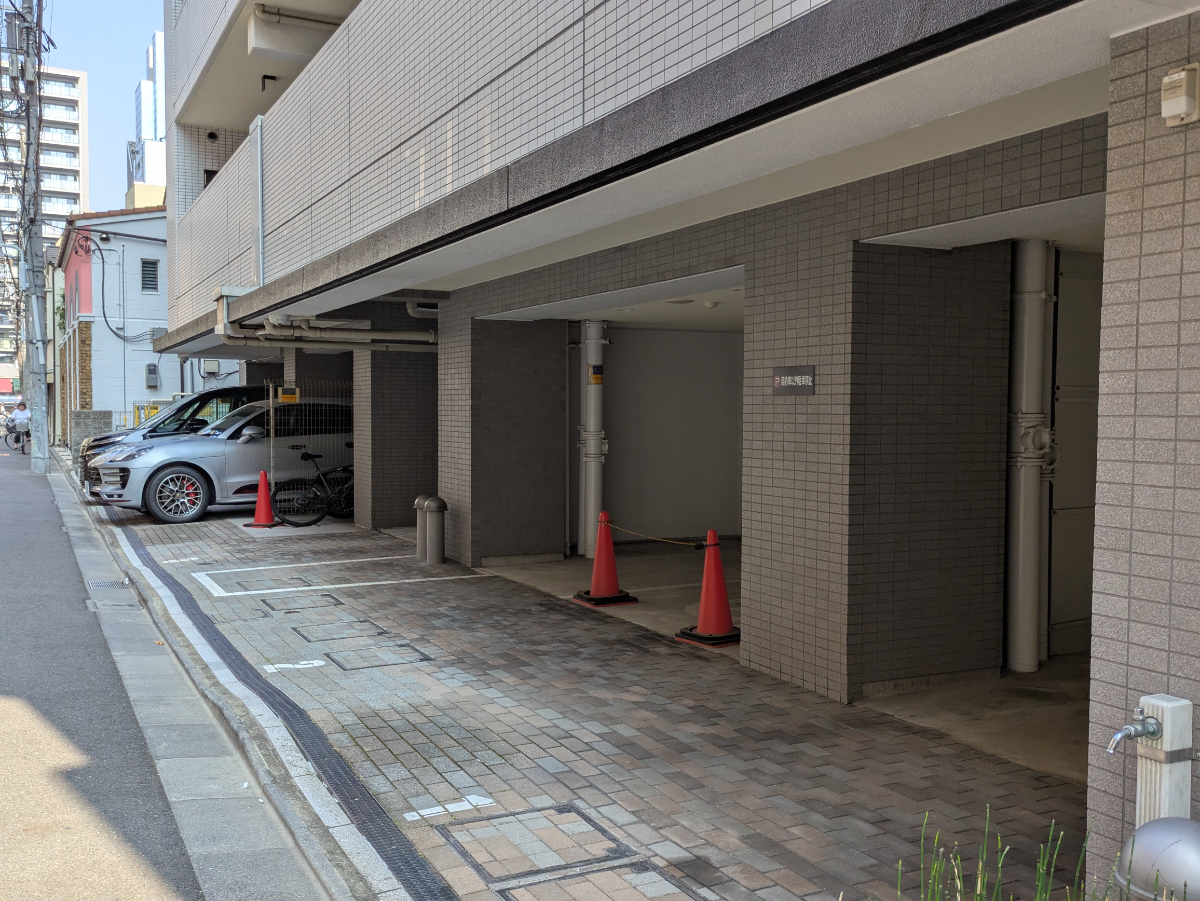 v20251001150706/fresh/building/J00100610238_13