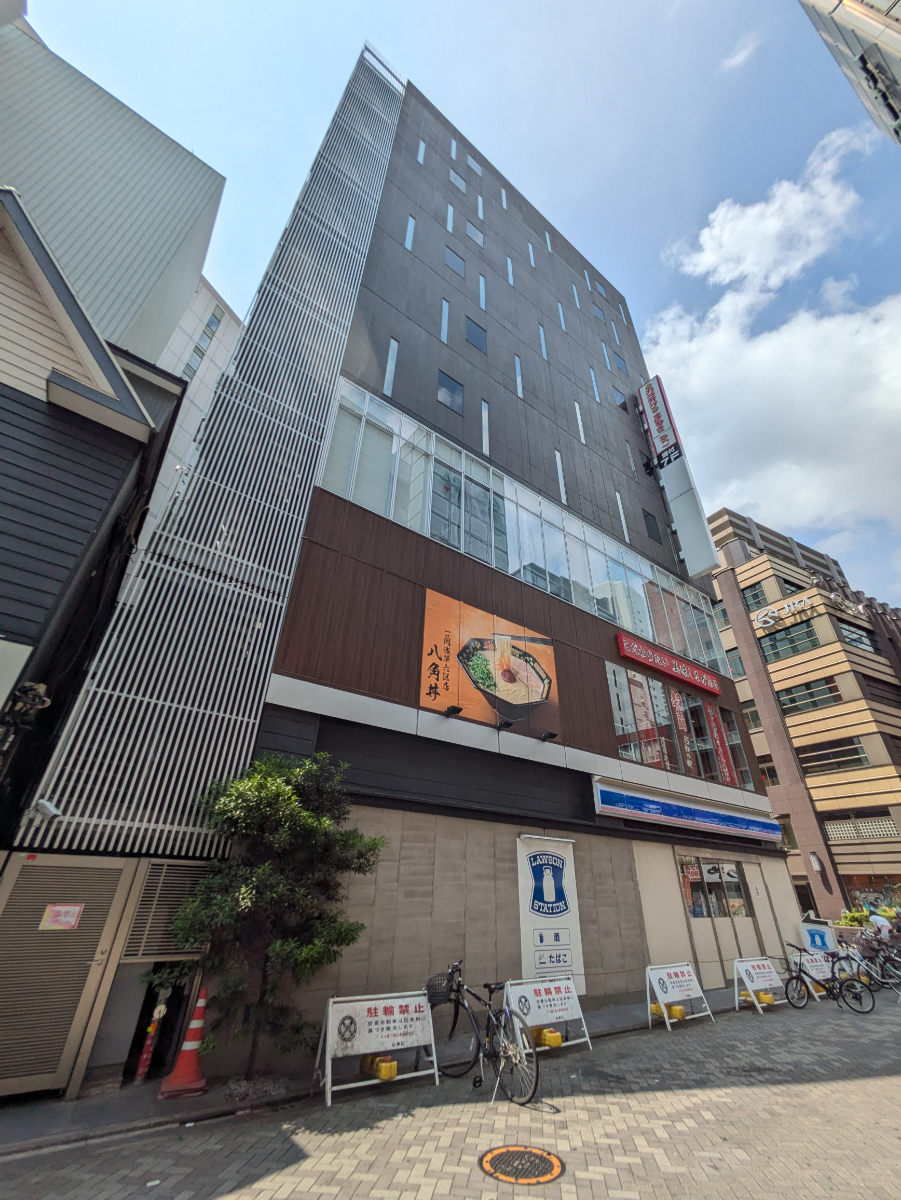 v20251003033705/fresh/building/J00100360526_9