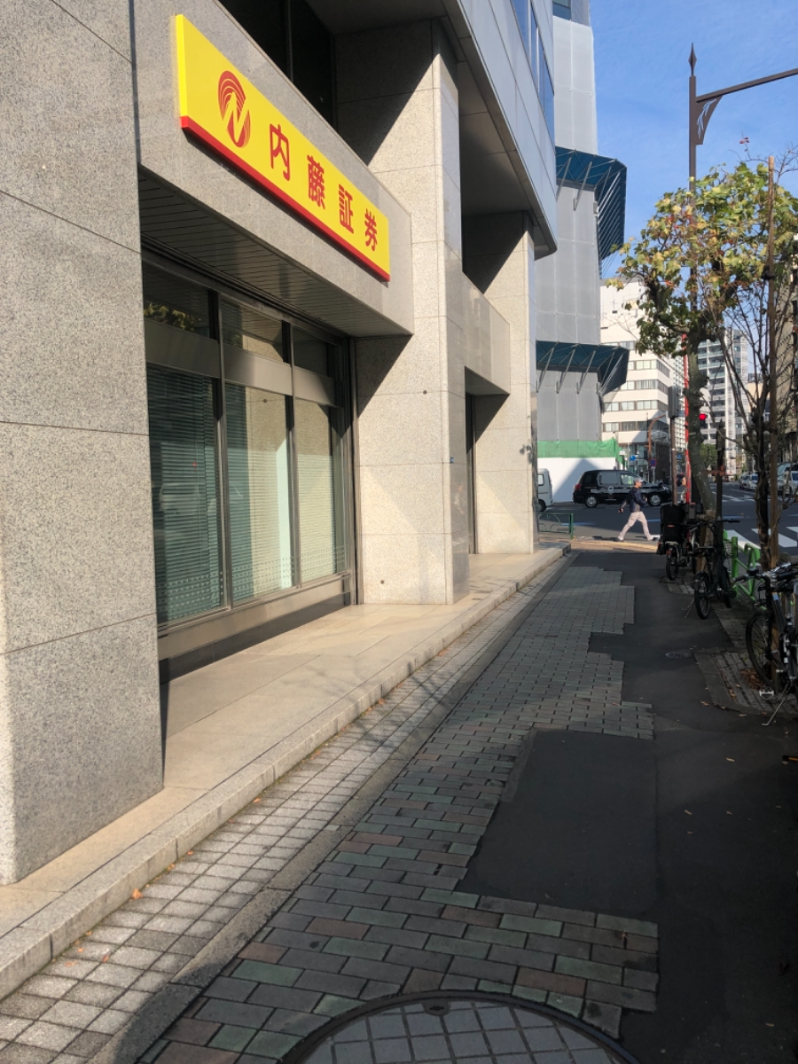 v20251003033705/fresh/building/J00100360558_2