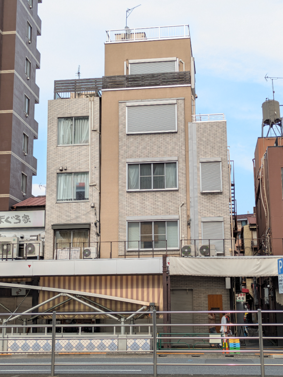 v20251003033705/fresh/building/J00100364336_6