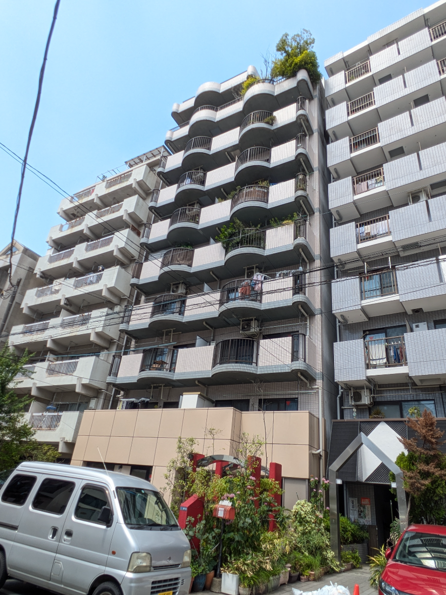 v20251003033705/fresh/building/J00100365084_7