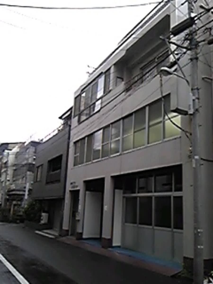 v20251003033705/fresh/building/J00100370740_1