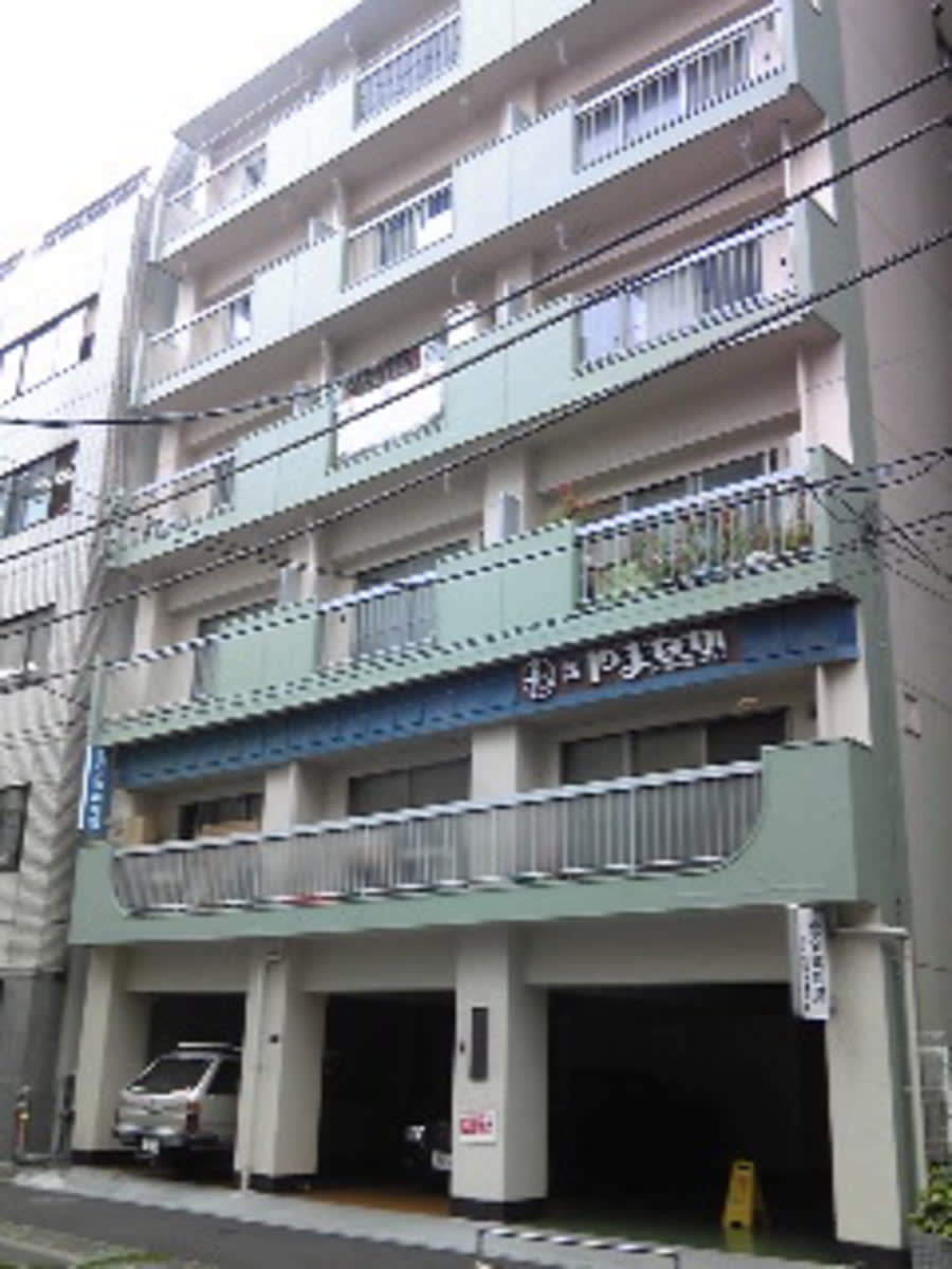 v20251003033705/fresh/building/J00100374242_1