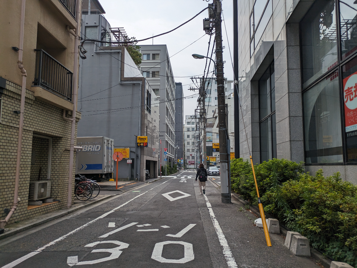 v20251003033705/fresh/building/J00100375274_14