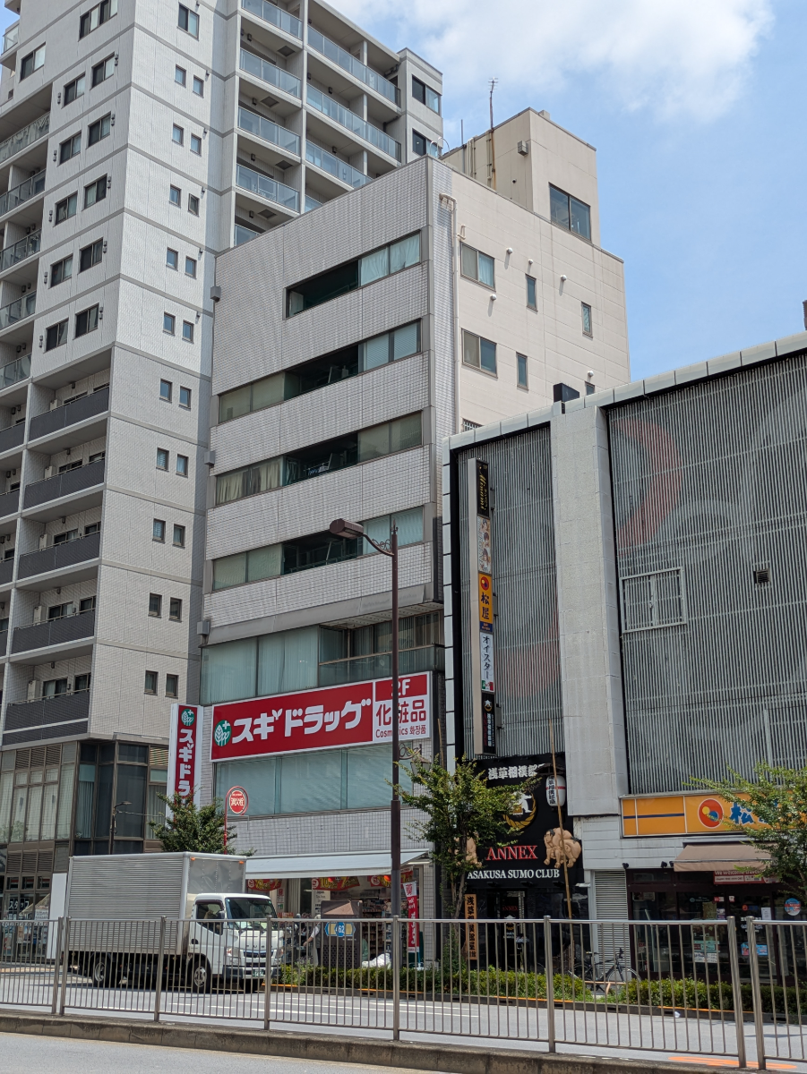 v20251003033705/fresh/building/J00100379102_8