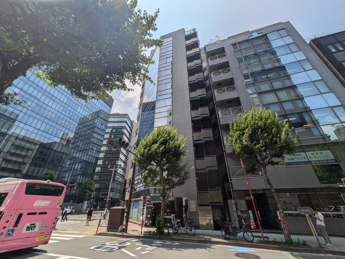 v20251003033705/fresh/building/J00100384023_6