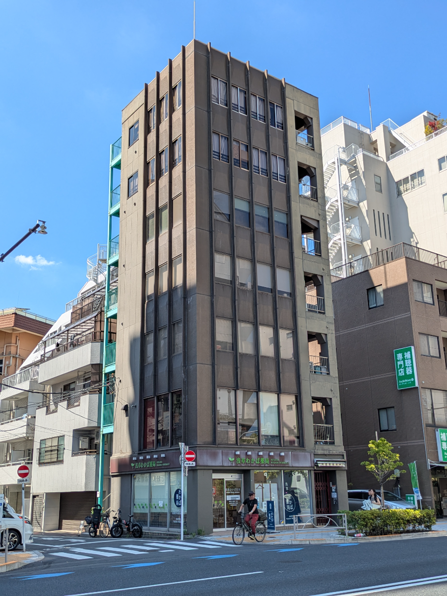 v20251003033705/fresh/building/J00100394175_5