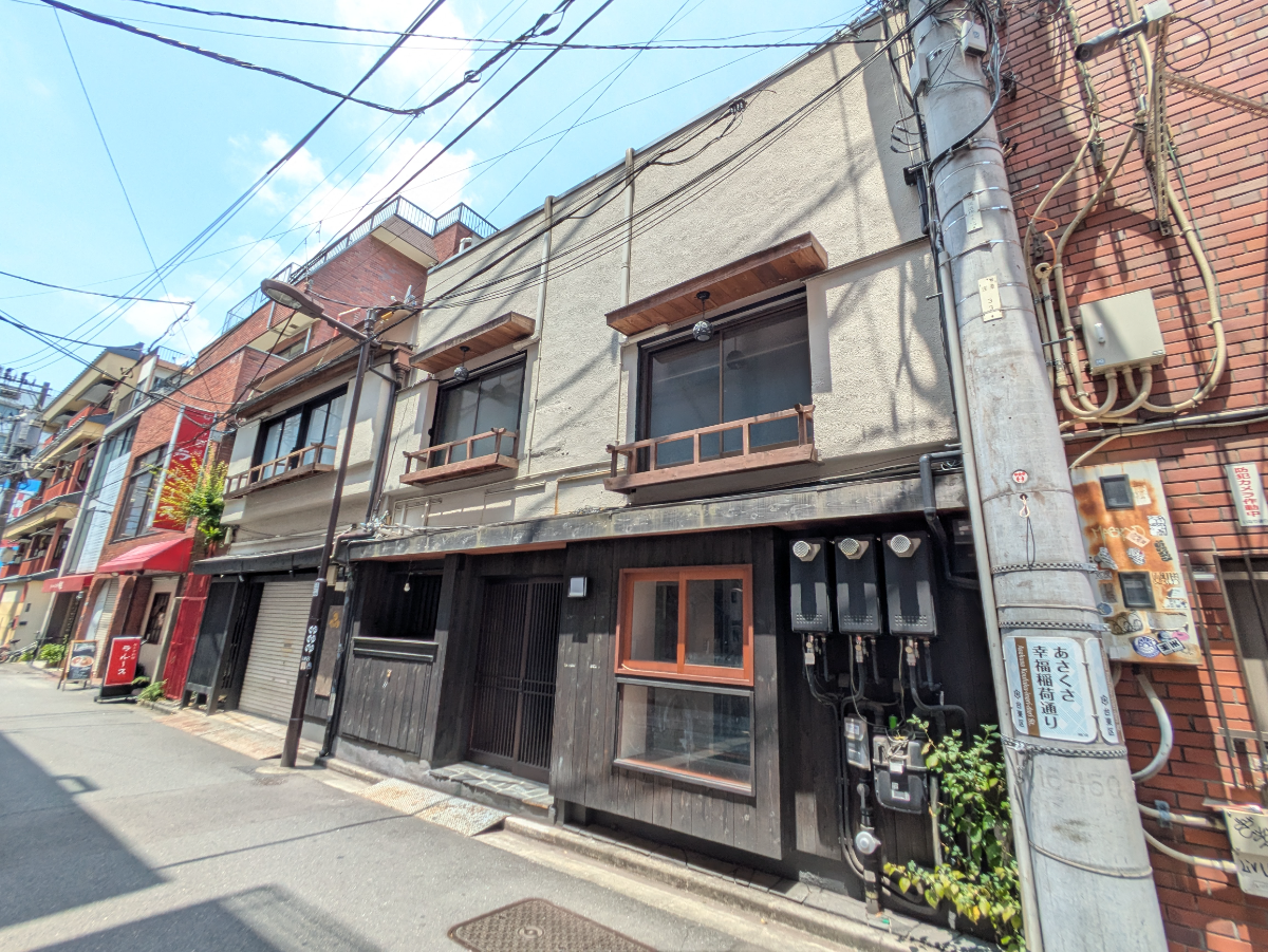 v20251003033705/fresh/building/J00100394699_5