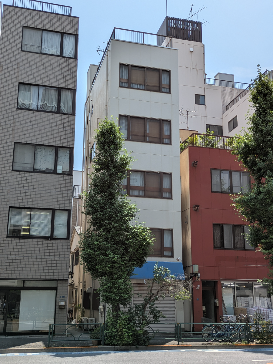 v20251003033705/fresh/building/J00100401379_5