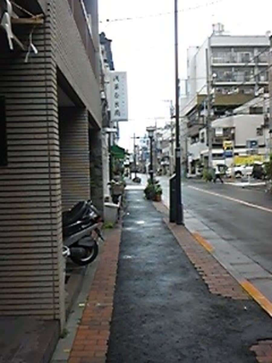 v20251003033705/fresh/building/J00100401787_2
