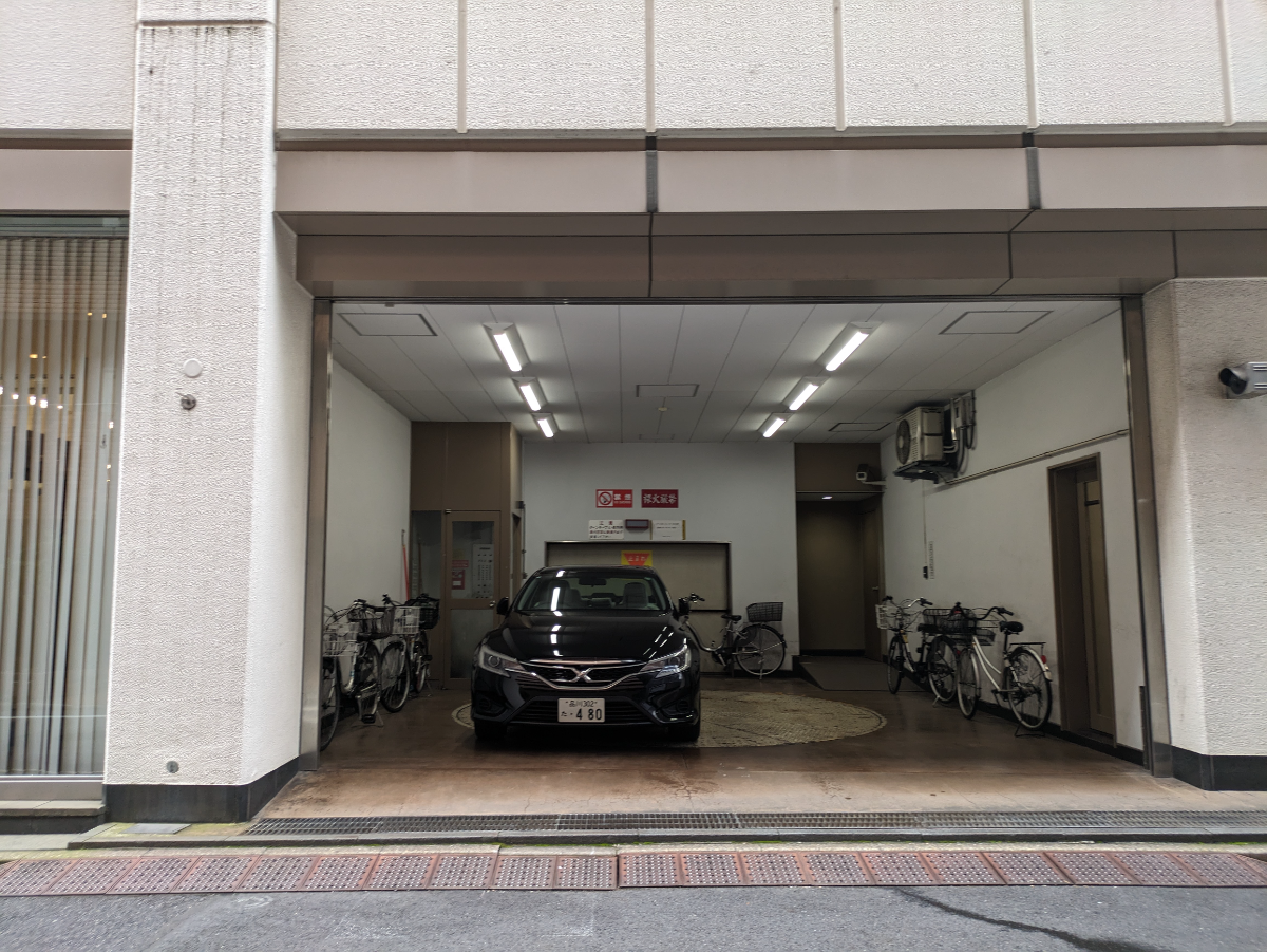v20251003033705/fresh/building/J00100402851_10