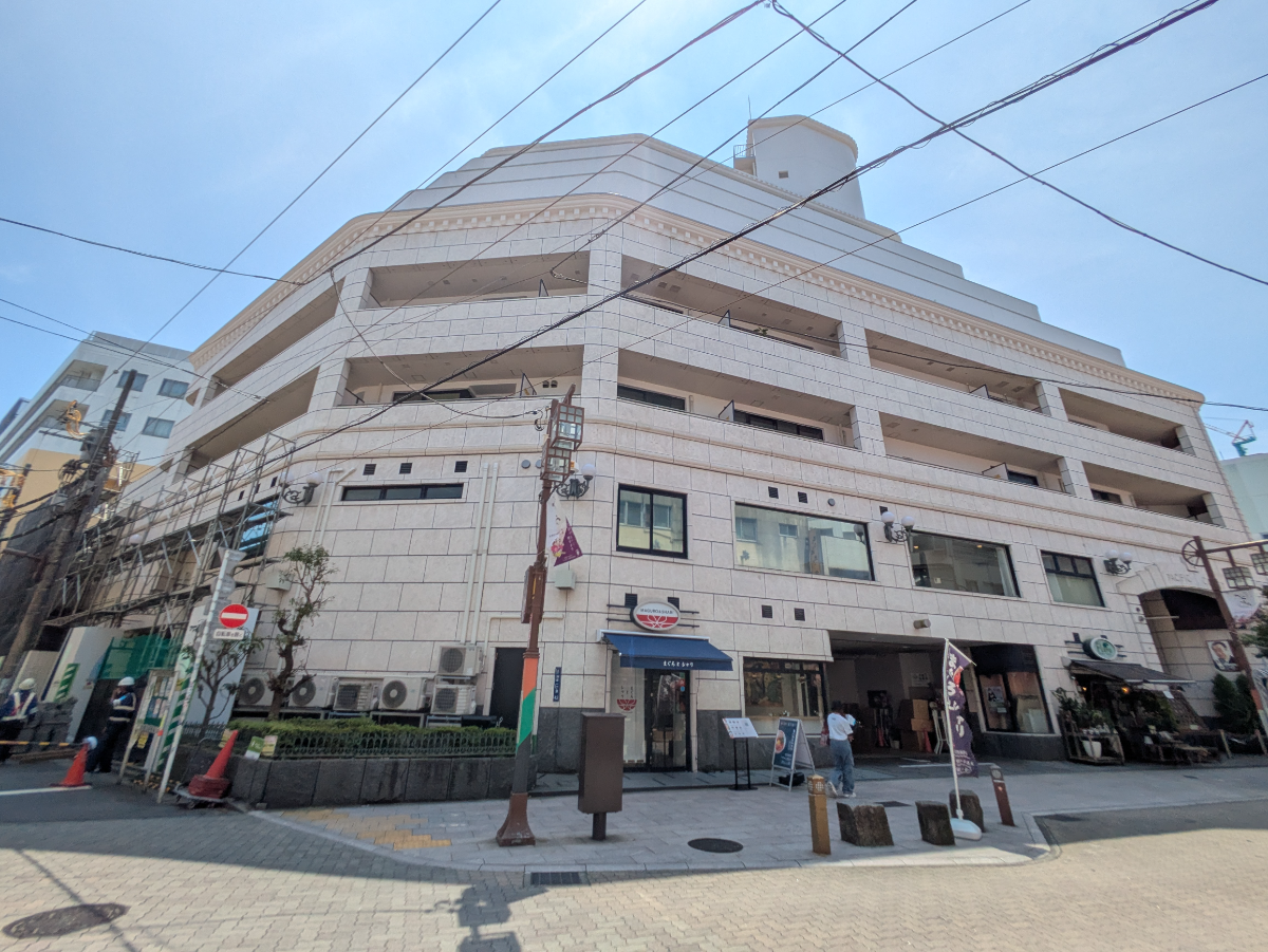 v20251003033705/fresh/building/J00100402931_5