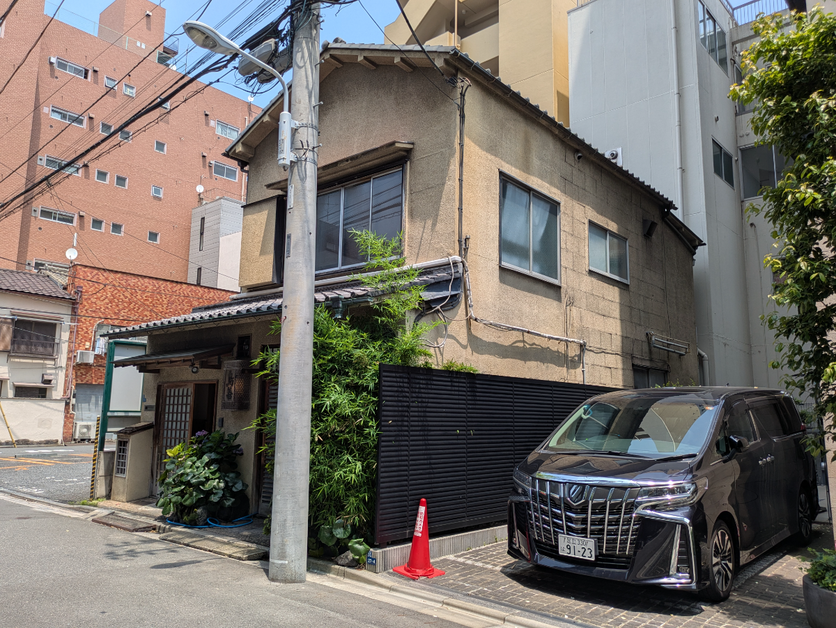 v20251003033705/fresh/building/J00100408702_5