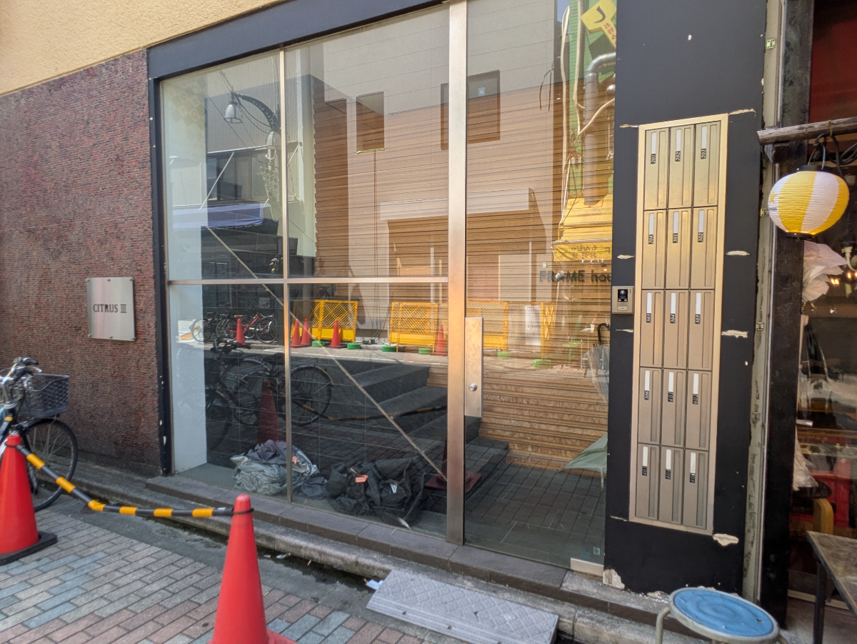v20251003033705/fresh/building/J00100411284_10