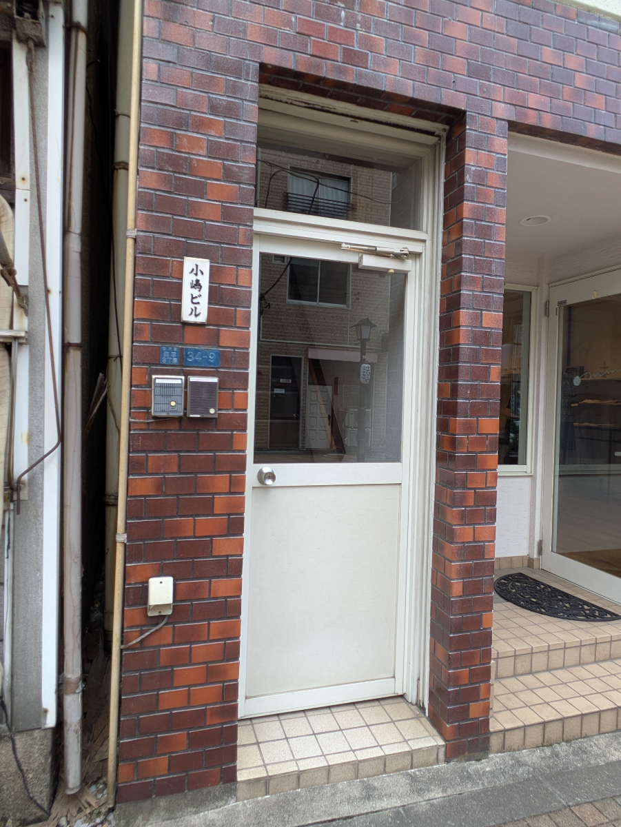 v20251003033705/fresh/building/J00100415948_3