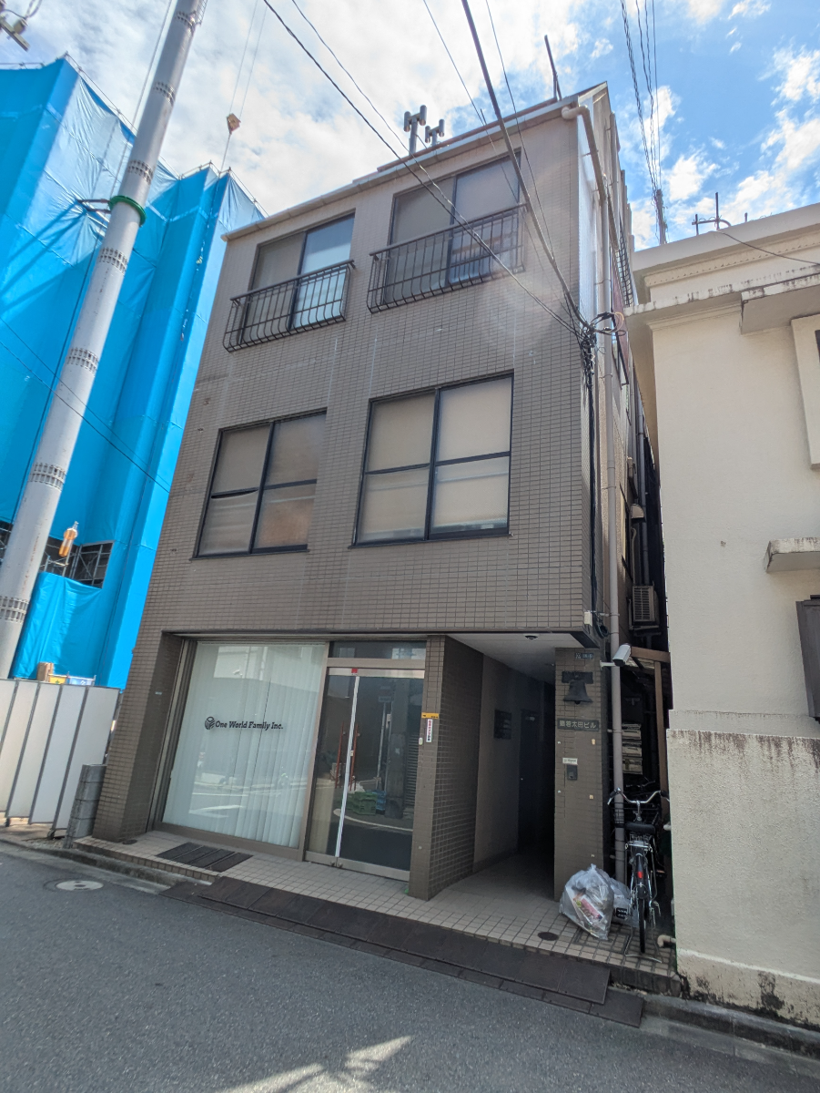 v20251003033705/fresh/building/J00100416249_7