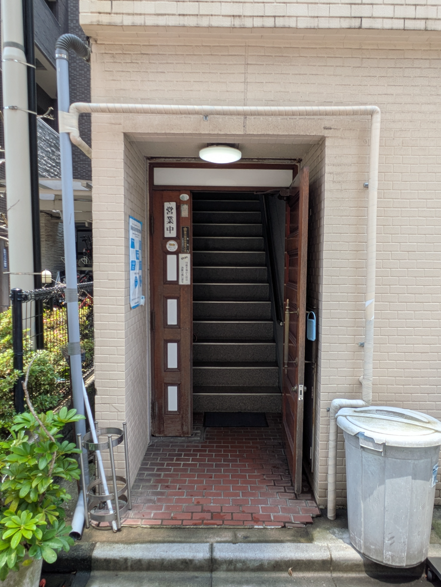 v20251003033705/fresh/building/J00100416564_3