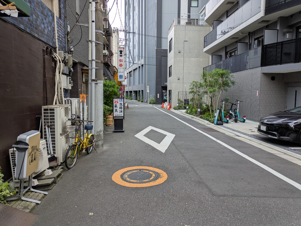 v20251003033705/fresh/building/J00100417706_10