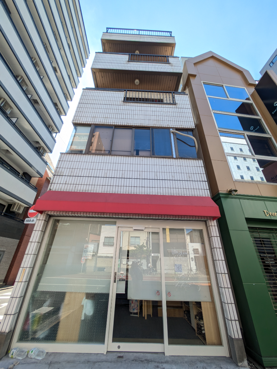 v20251003033705/fresh/building/J00100417712_12