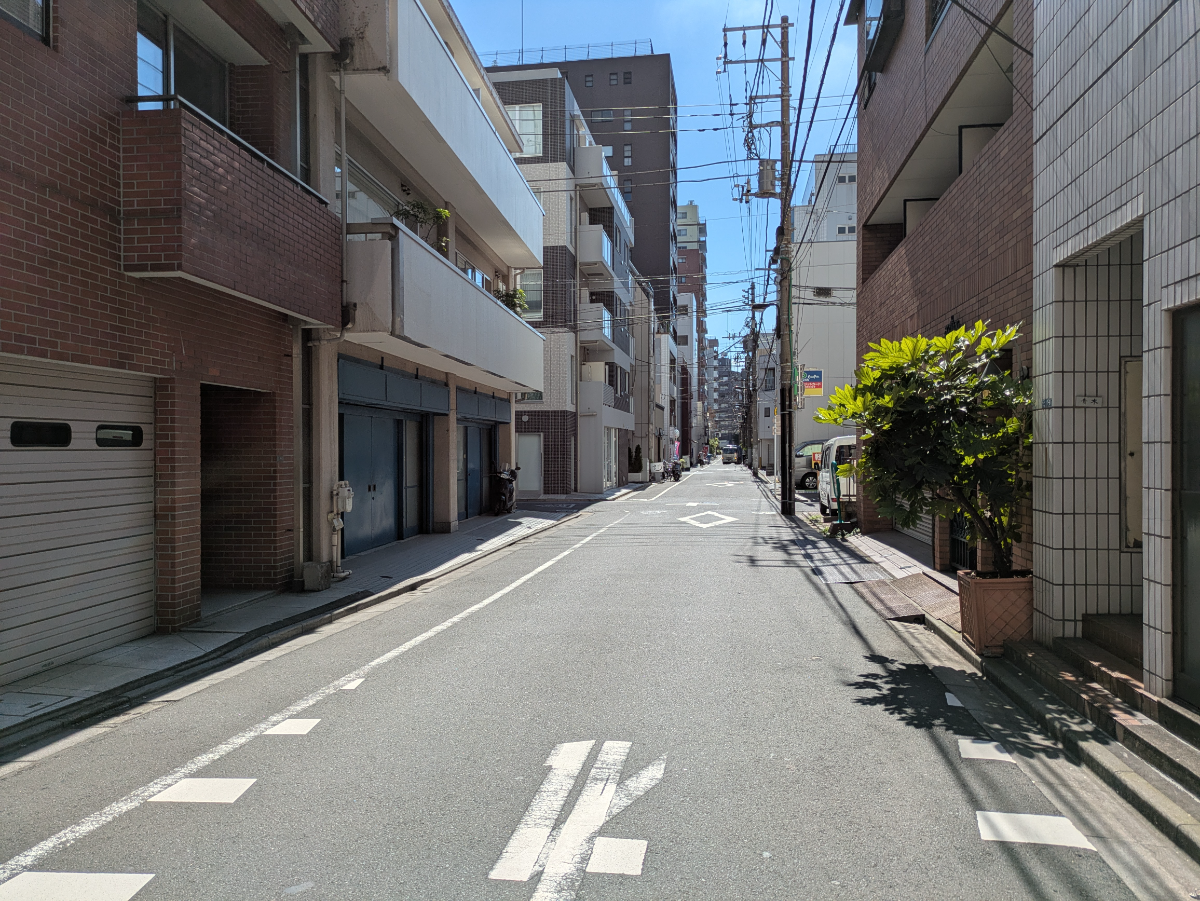 v20251003033705/fresh/building/J00100417712_2