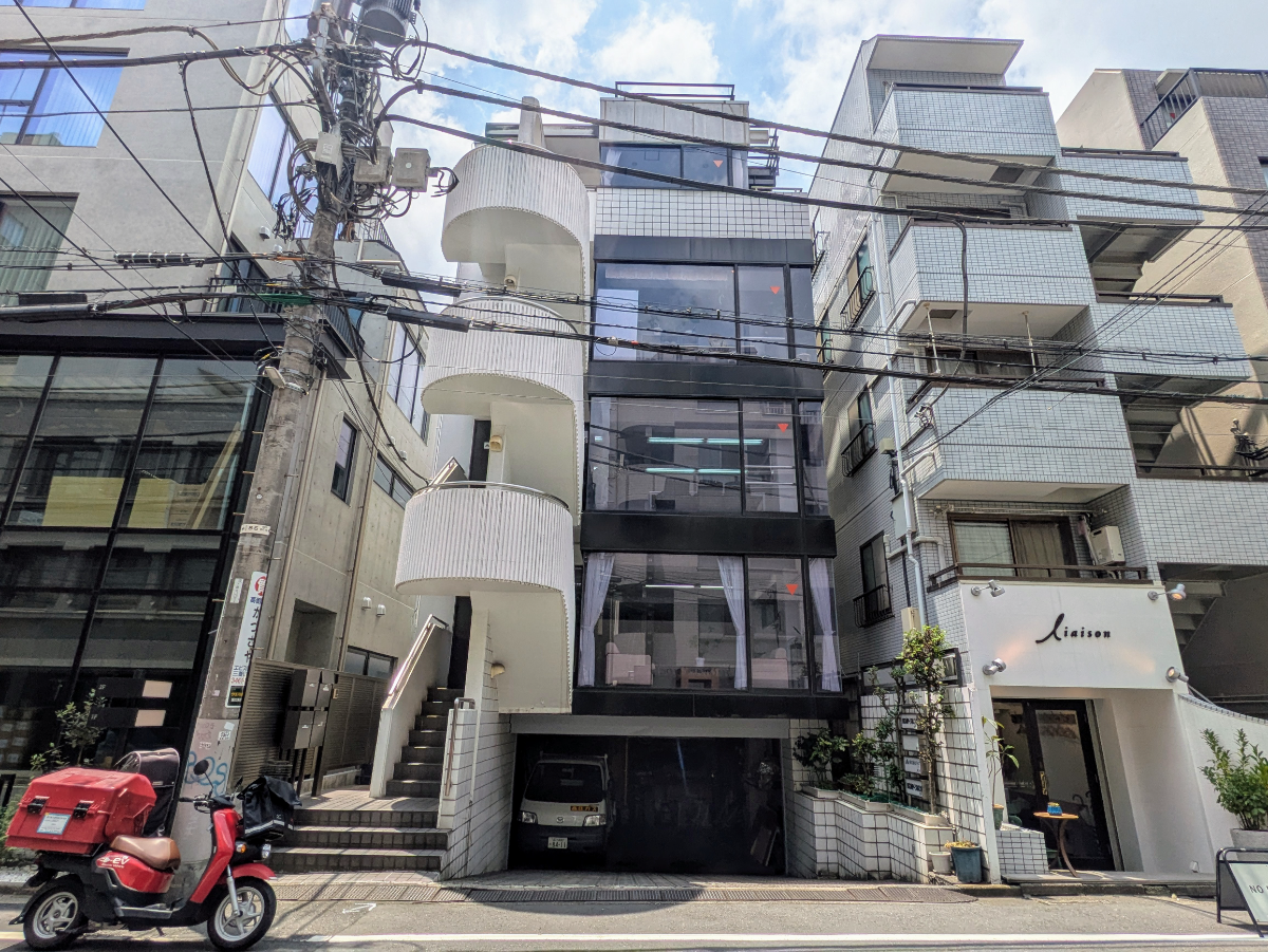 v20251003033705/fresh/building/J00100441095_1