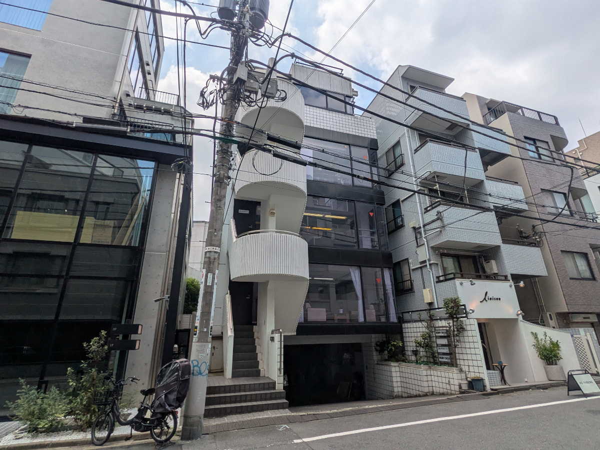 v20251003033705/fresh/building/J00100441095_6